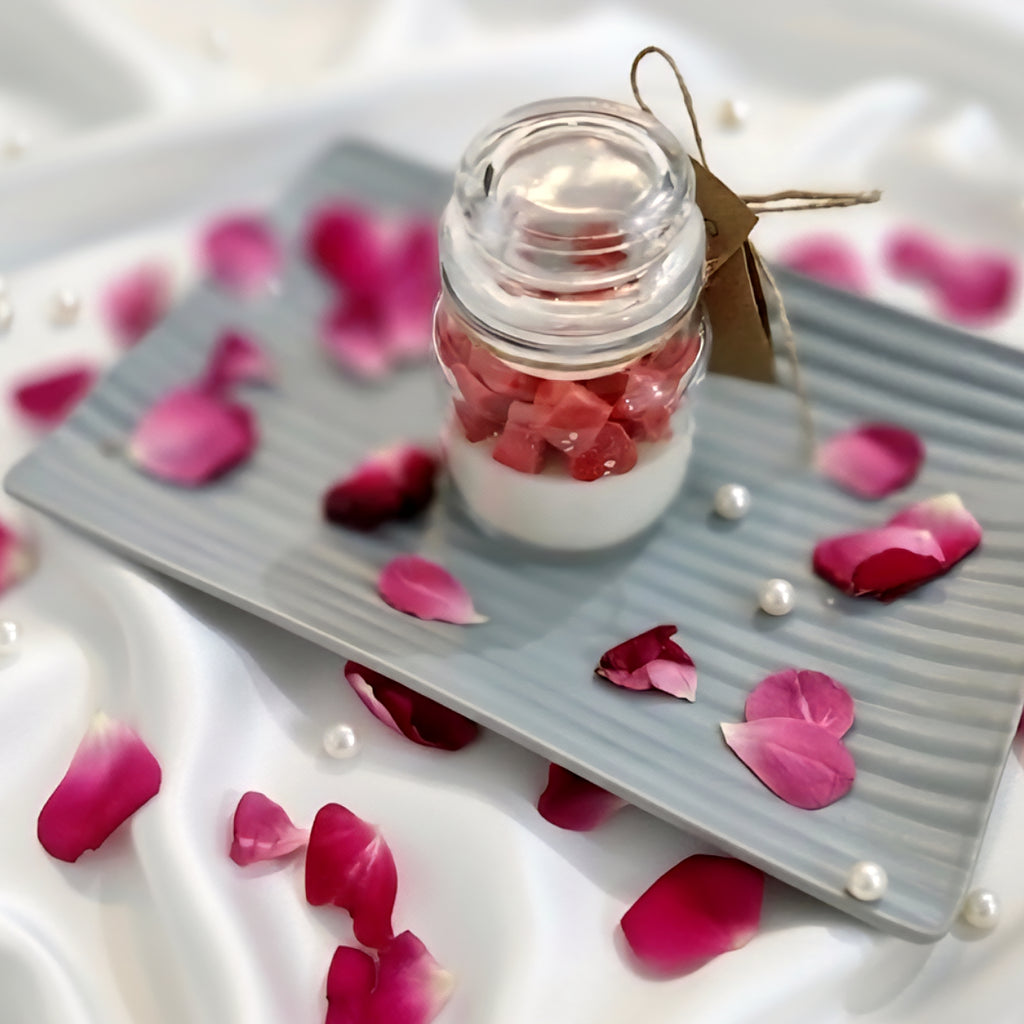 JAR CANDLE WITH HEARTS