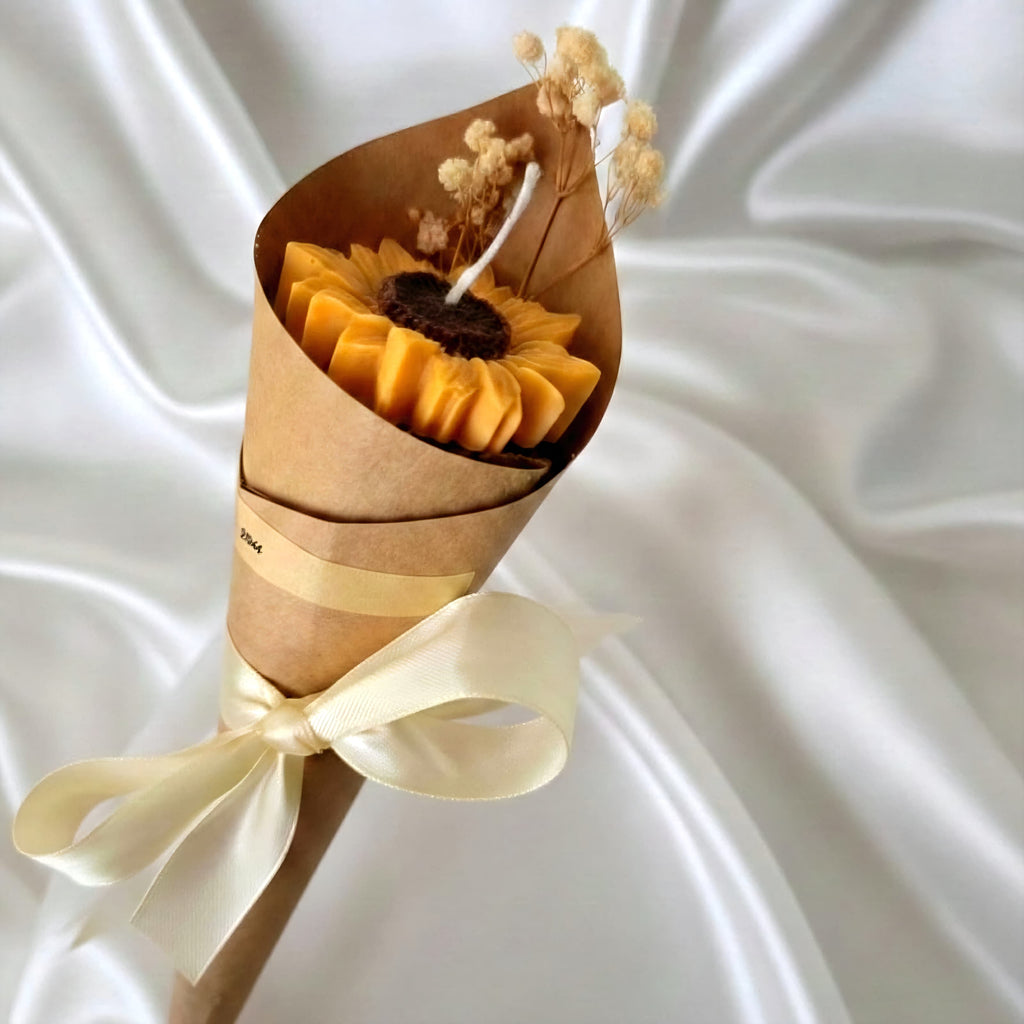 Sunflower Bouquet Candle 🌻